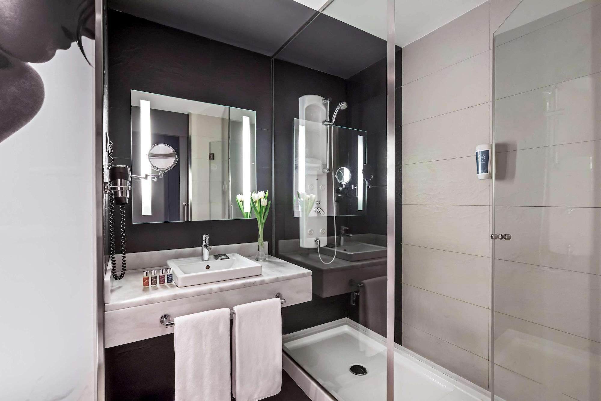 Hotel Zentral Castellana Norte Мадрид Екстериор снимка
