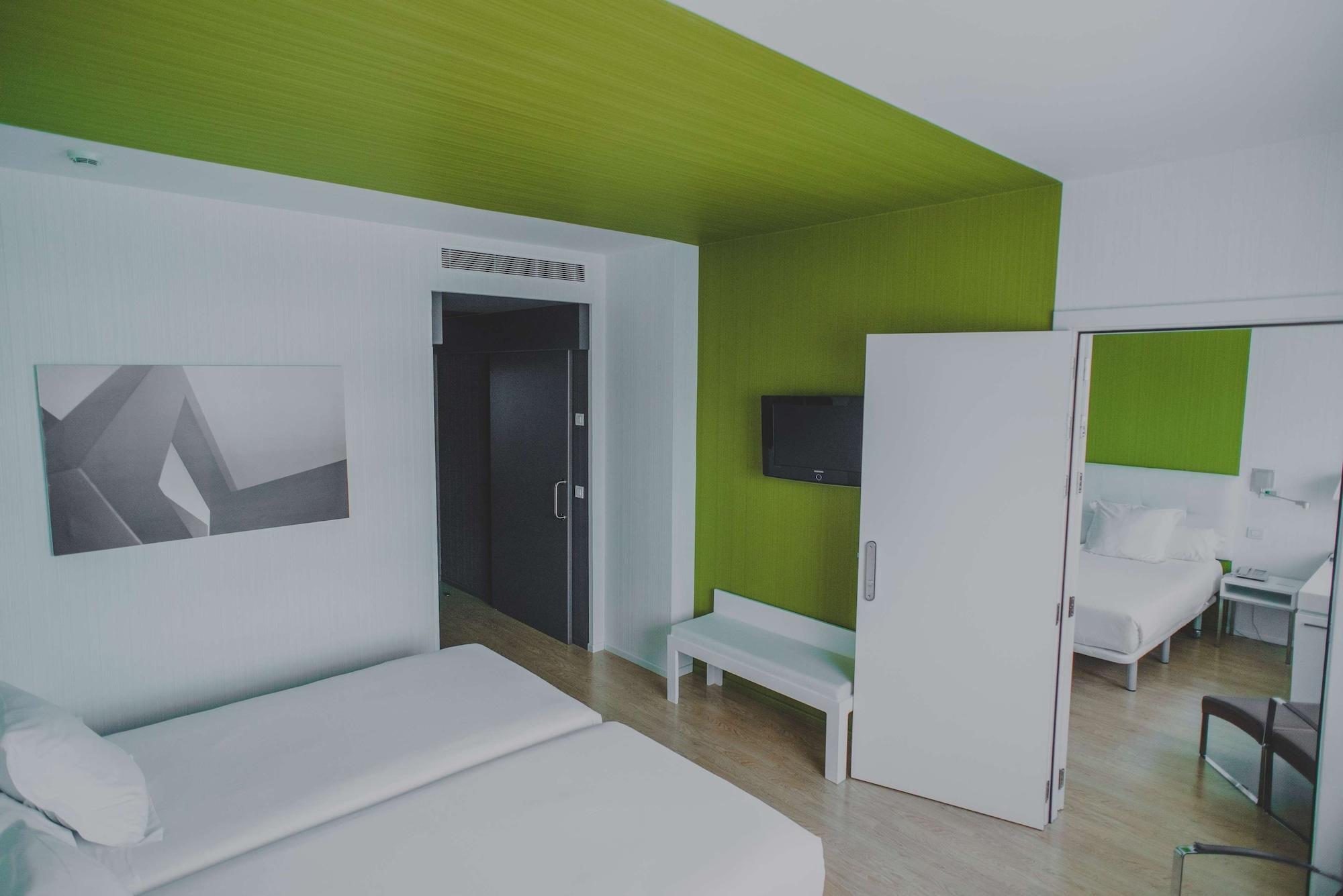 Hotel Zentral Castellana Norte Мадрид Екстериор снимка