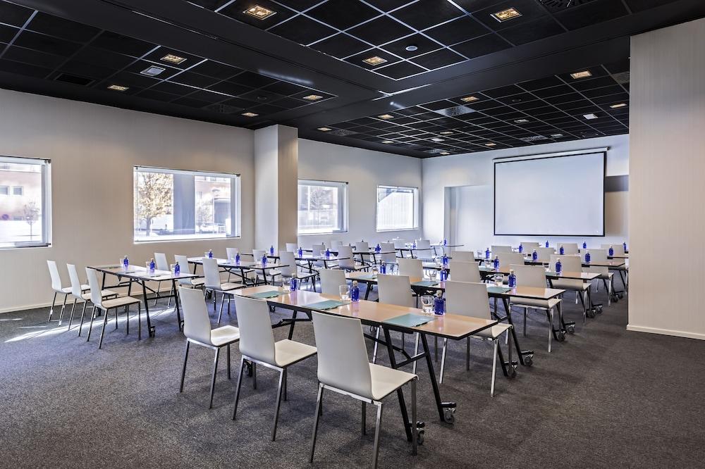 Hotel Zentral Castellana Norte Мадрид Екстериор снимка